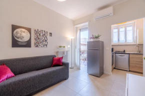 Santa Rita Functional Flat with Balcony